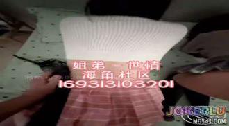  无套双飞两只骚母狗两只母狗全程跪式撅着屁股等待挨操