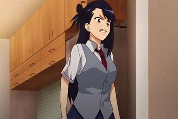  他的身体肌肉发达，这是里月喜欢的。莉月发现恭也盯着自己看，想要赶紧离开，却撞到了恭也，扭伤了腿。 